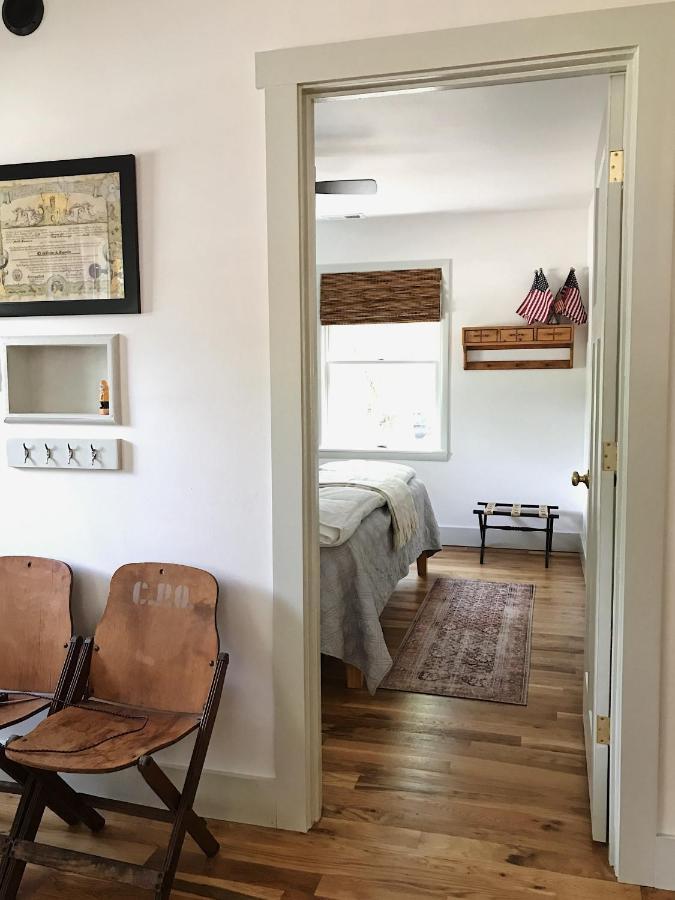 Cottage By The Sea: Pagnotto Shellback House Oak Island Bagian luar foto